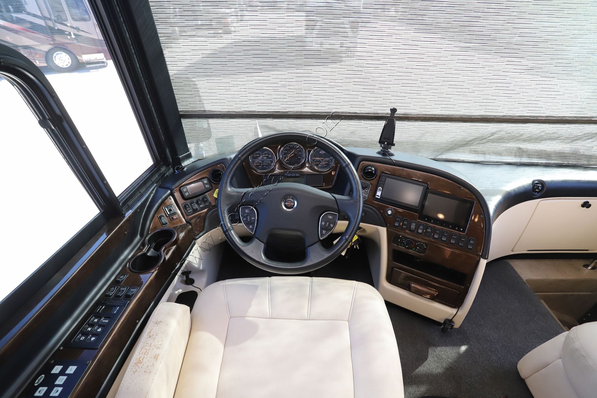 Used 2018 Newmar London Aire 4531 Class A  For Sale