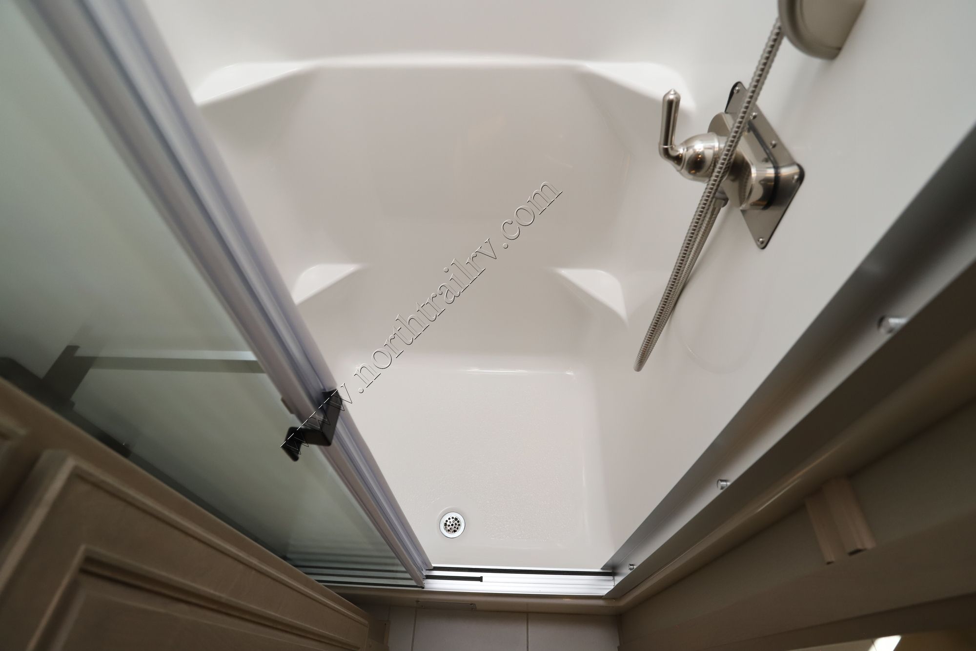 New 2026 Renegade Rv Verona Le 40LBH Super C  For Sale