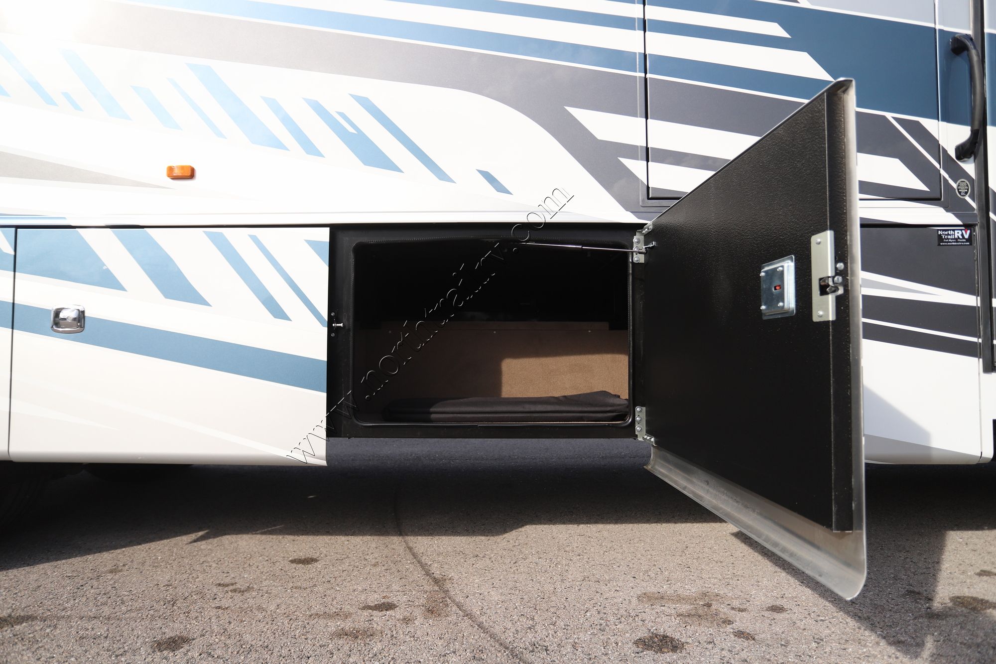 New 2026 Jayco Seneca Prestige 37K Super C  For Sale