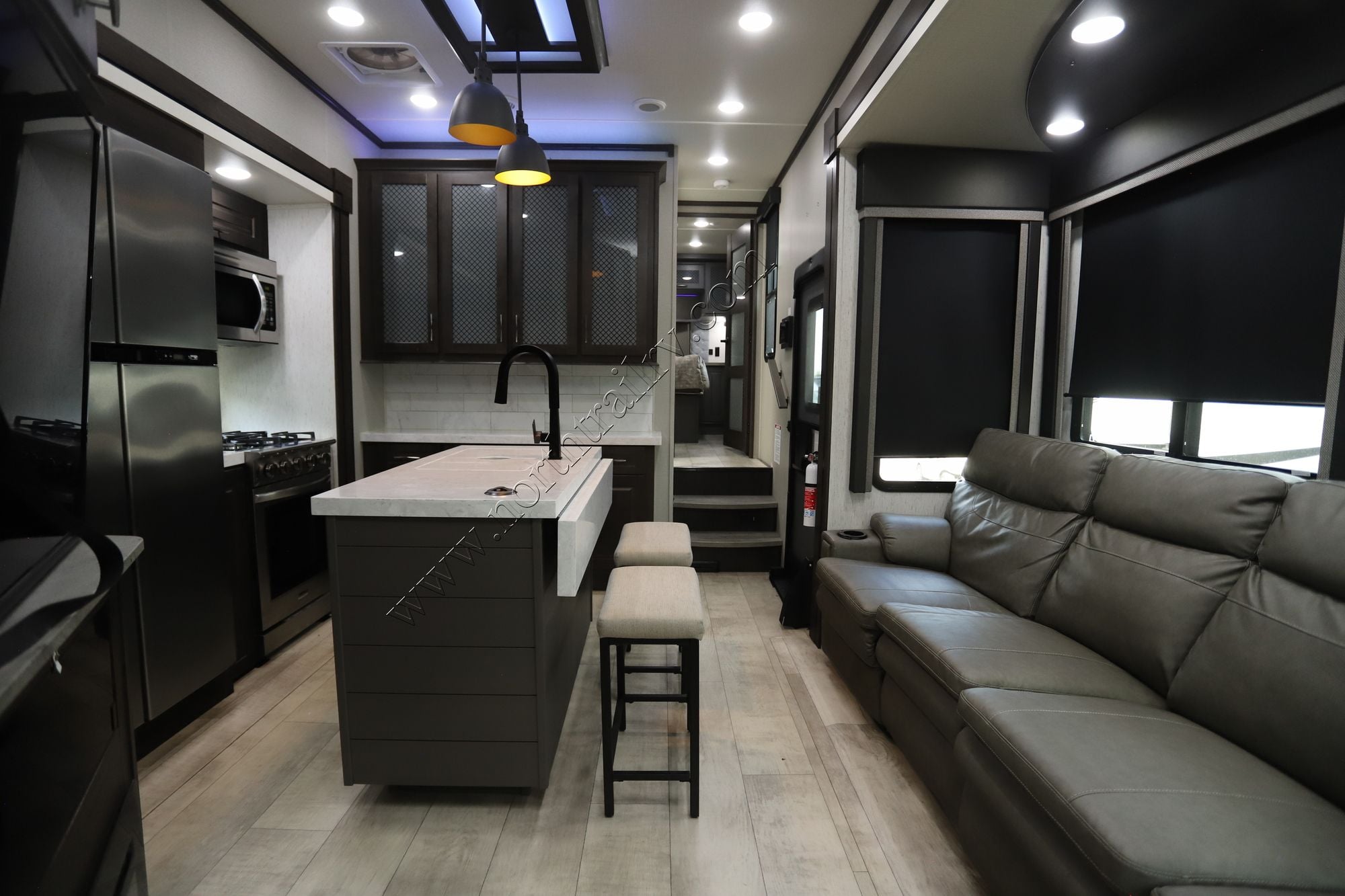 Used 2022 Grand Design Momentum 351M Fifth Wheel  For Sale