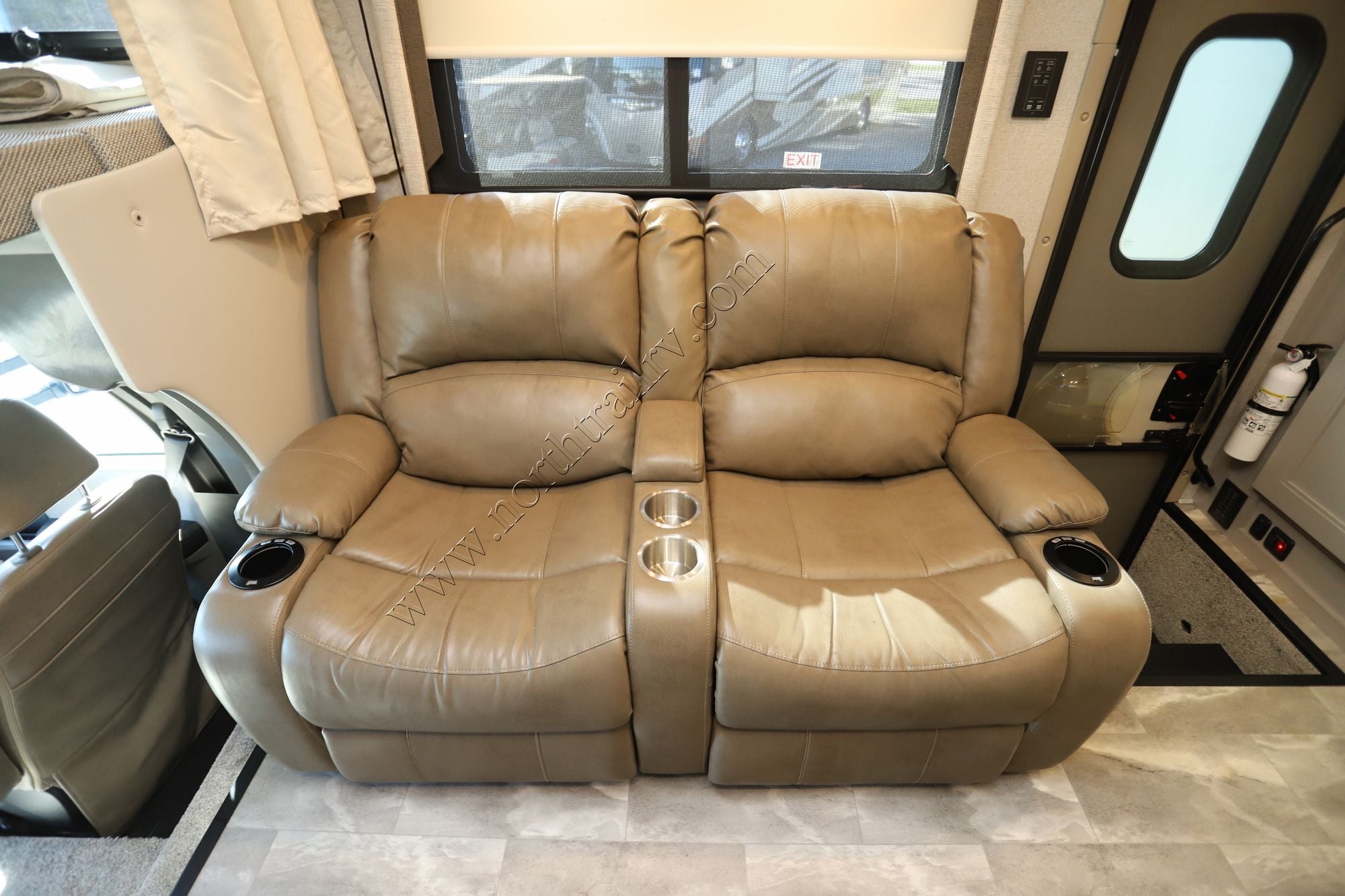 Used 2023 Thor Omni 32XG Super C  For Sale