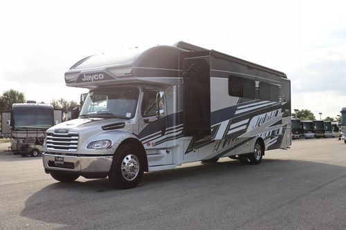 2026 Jayco Seneca Prestige 37K Super C