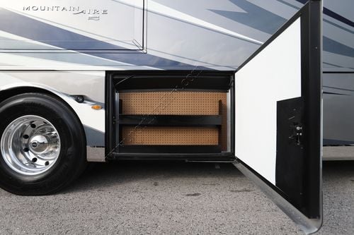 2021 Newmar Mountain Aire 4535