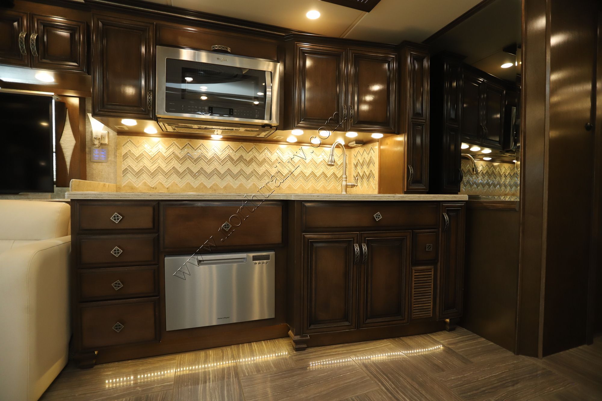 Used 2018 Newmar London Aire 4531 Class A  For Sale