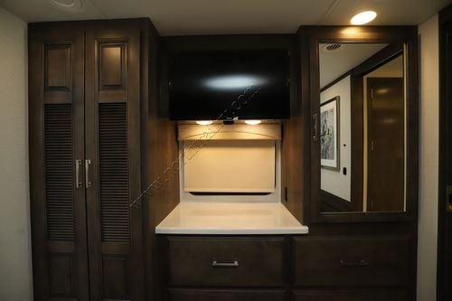 2026 Jayco Seneca Prestige 37K Super C