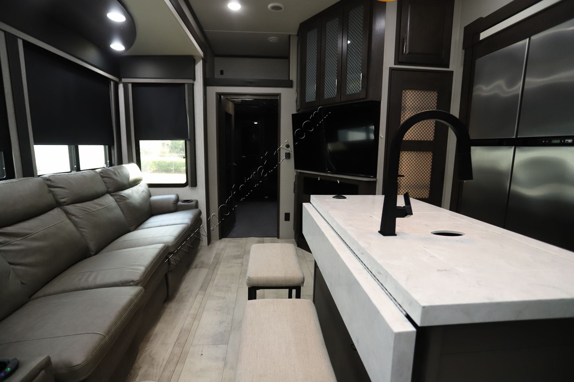 Used 2022 Grand Design Momentum 351M Fifth Wheel  For Sale