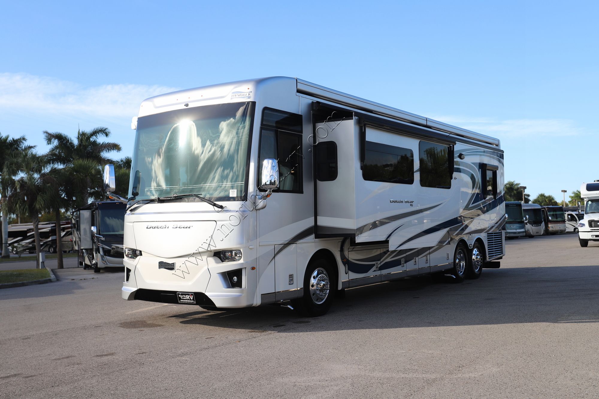 Used 2022 Newmar Dutch Star 4081 Class A  For Sale