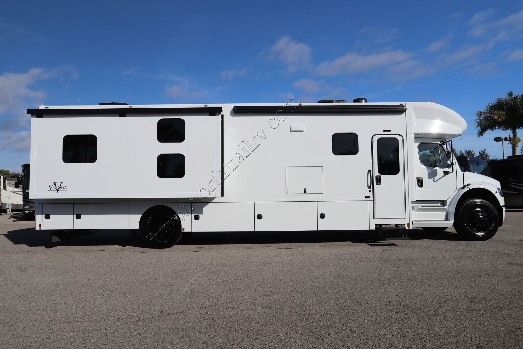 New 2026 Renegade Rv Verona 40VBH Super C  For Sale
