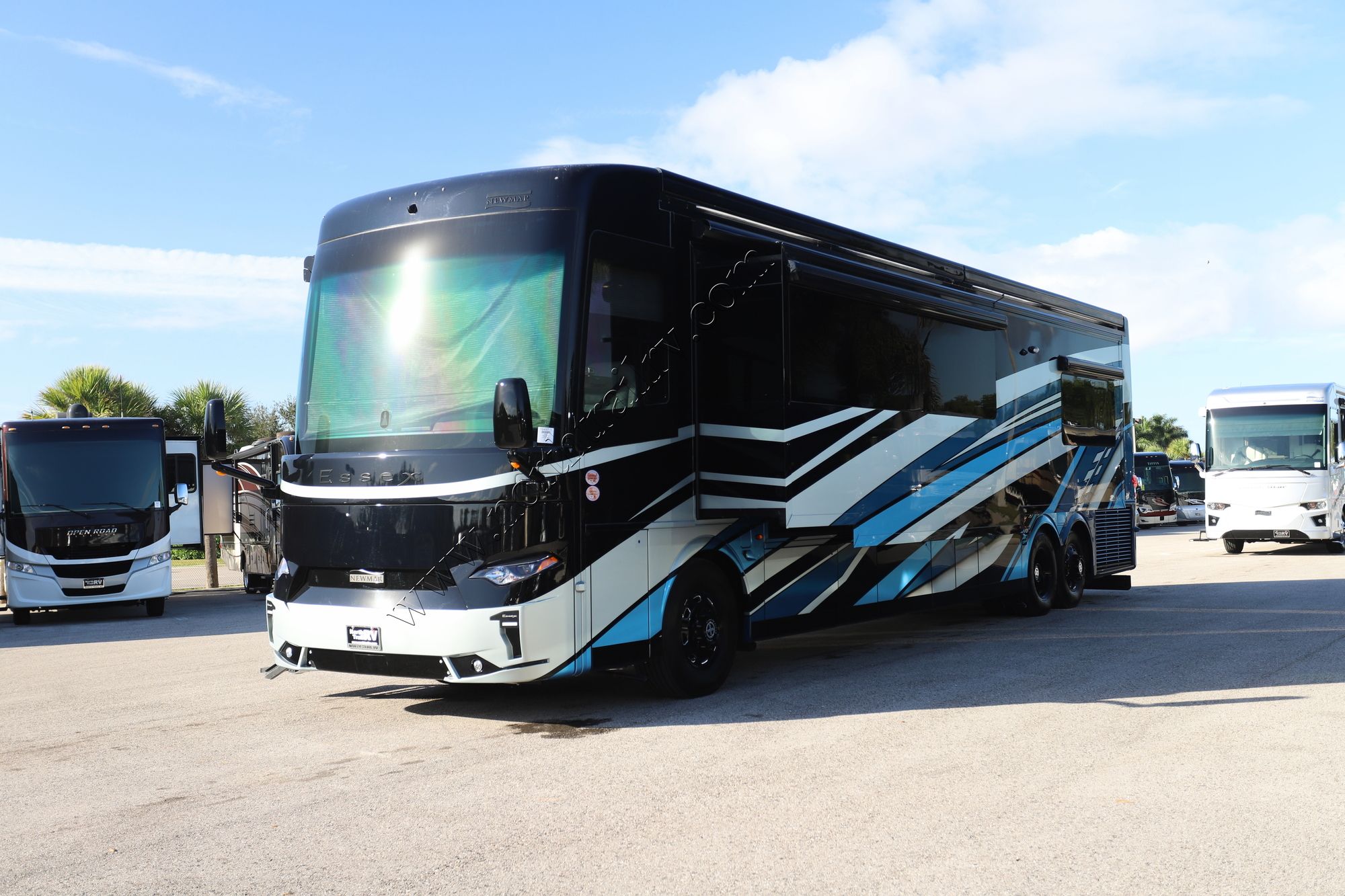 Used 2025 Newmar Essex 4551 Class A  For Sale