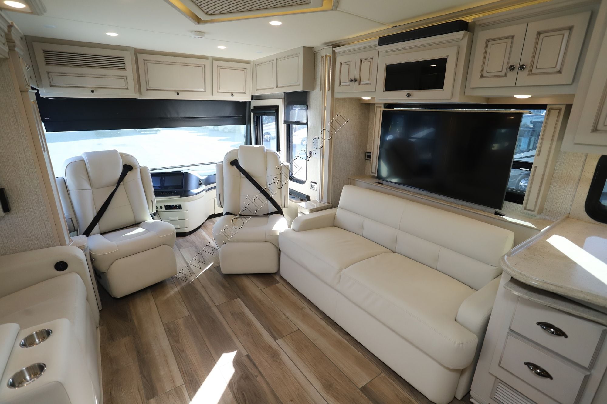 Used 2022 Newmar Dutch Star 4081 Class A  For Sale