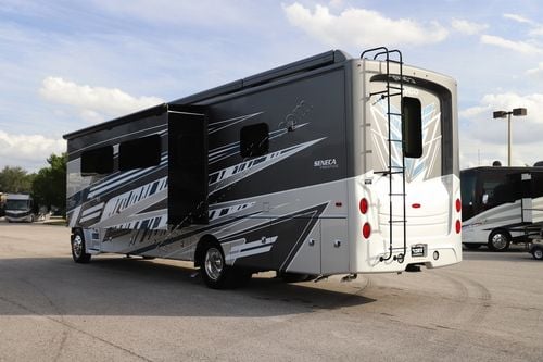 2026 Jayco Seneca Prestige 37K Super C