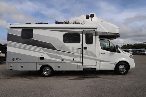 2026 Renegade Rv Vienna 25RML