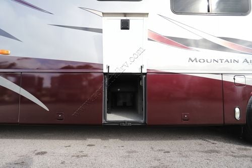 2005 Newmar Mountain Aire 4305