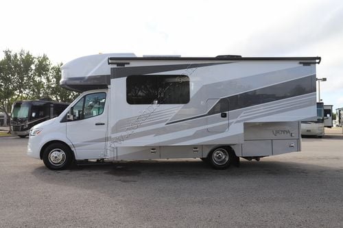 2026 Renegade Rv Vienna 25RML