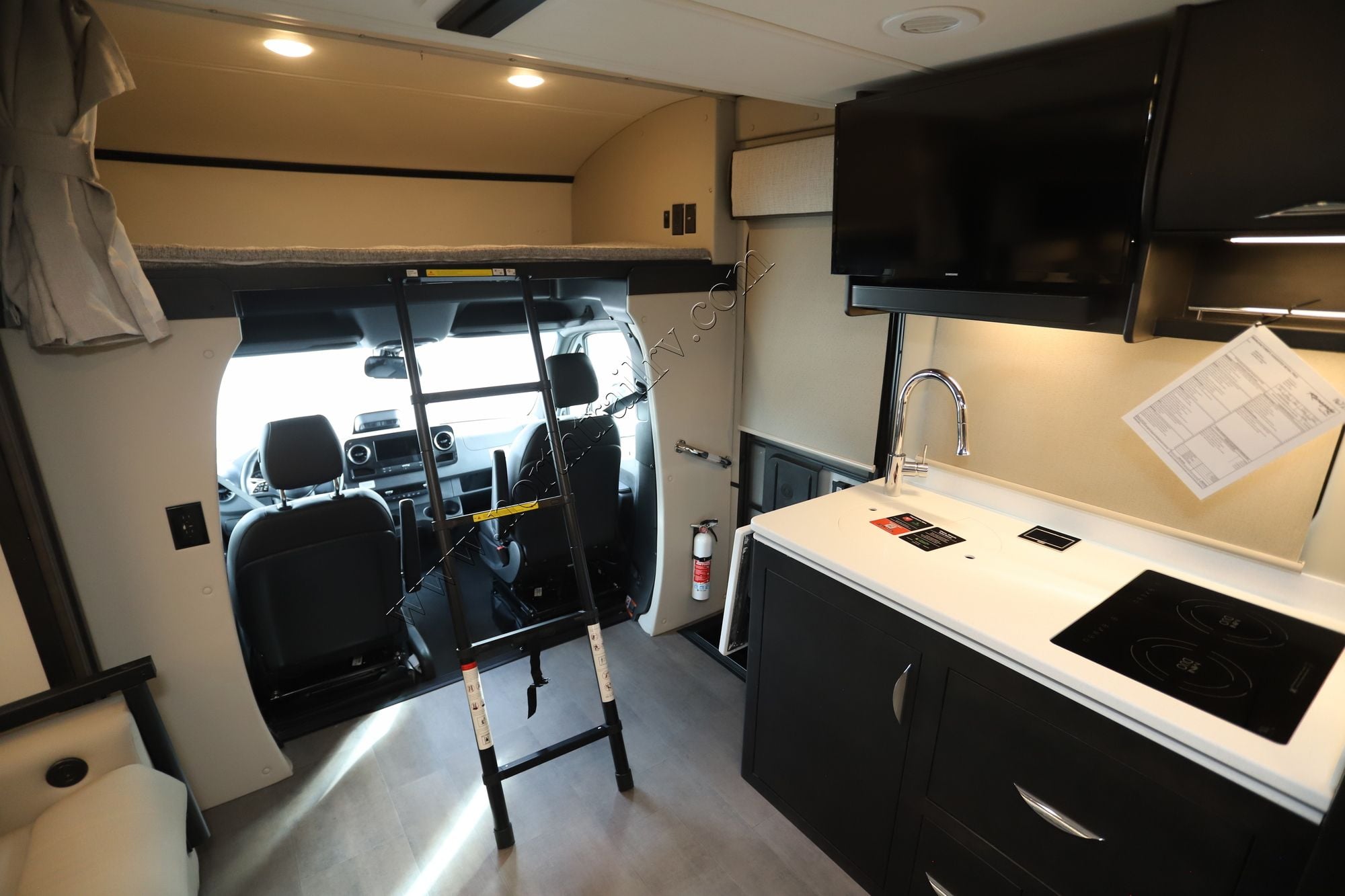 New 2026 Renegade Rv Vienna 25RML Class C  For Sale