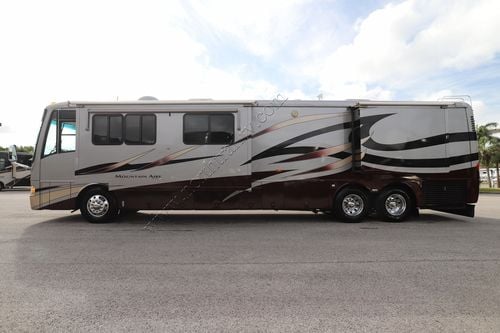 2005 Newmar Mountain Aire 4305