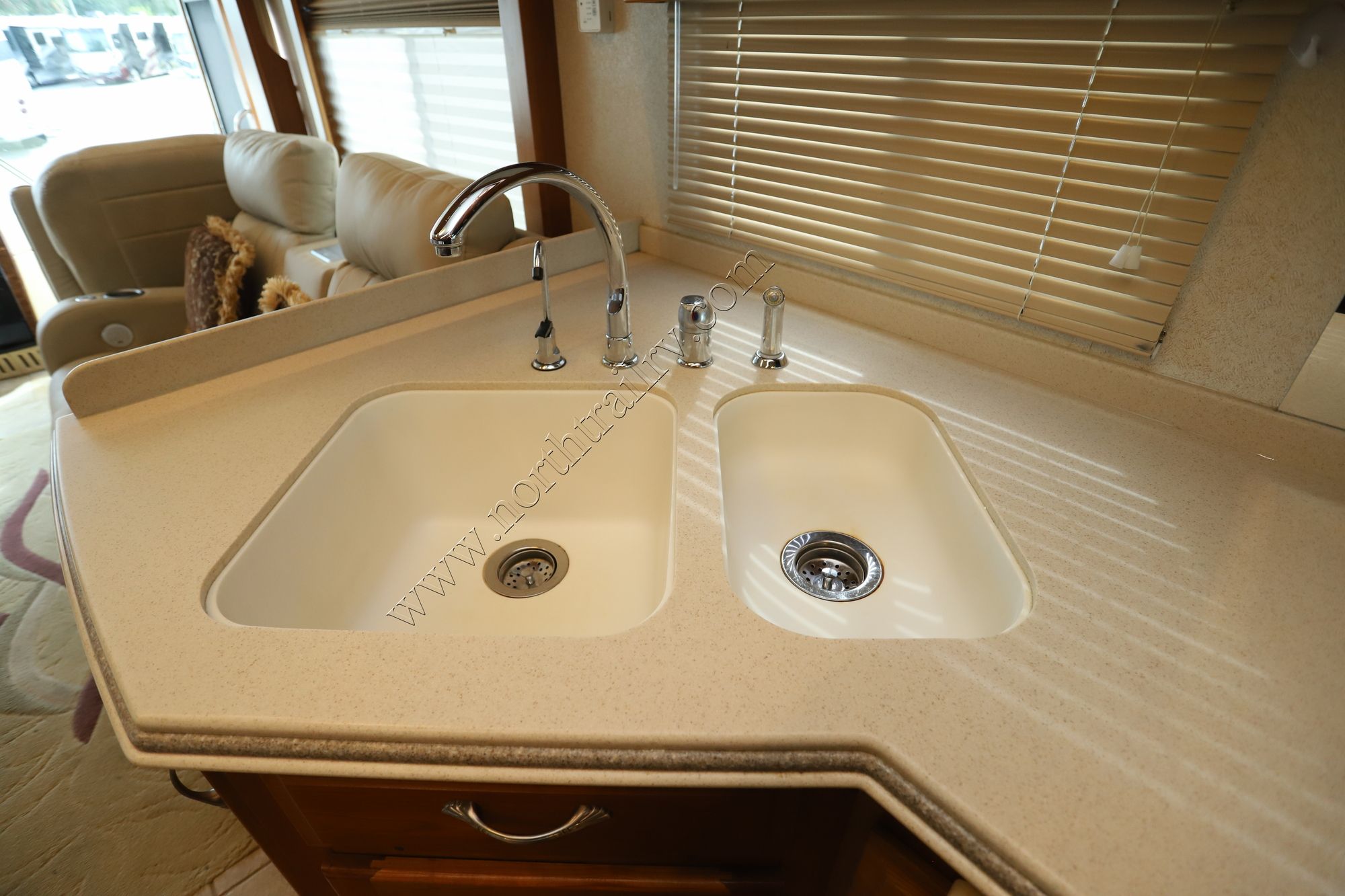 Used 2005 Newmar Mountain Aire 4305 Class A  For Sale