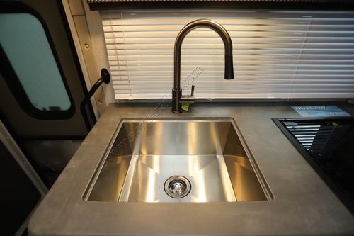 2026 Thor Outlaw 29J