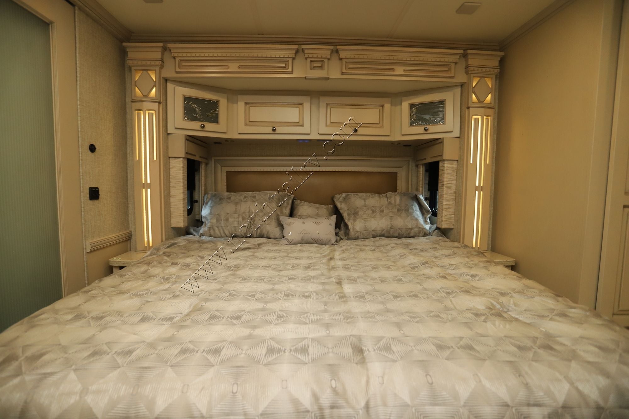 Used 2022 Newmar Dutch Star 4369 Class A  For Sale