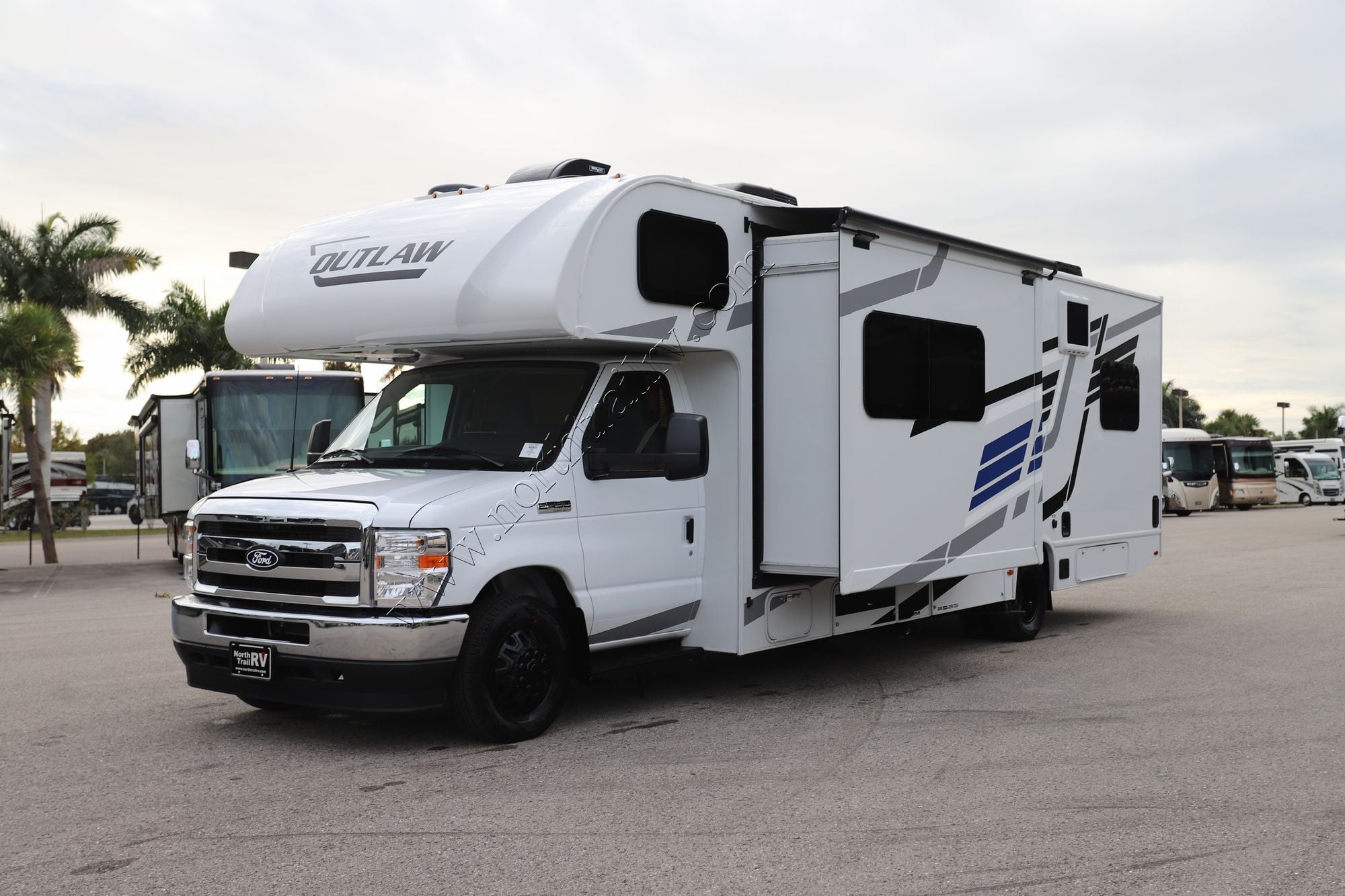 New 2026 Thor Outlaw 29J Class C  For Sale