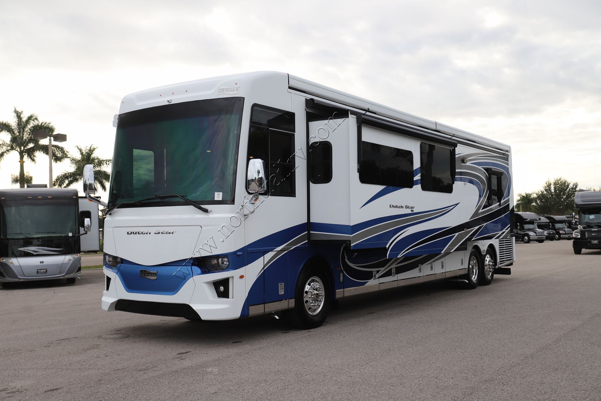 Used 2022 Newmar Dutch Star 4369 Class A  For Sale