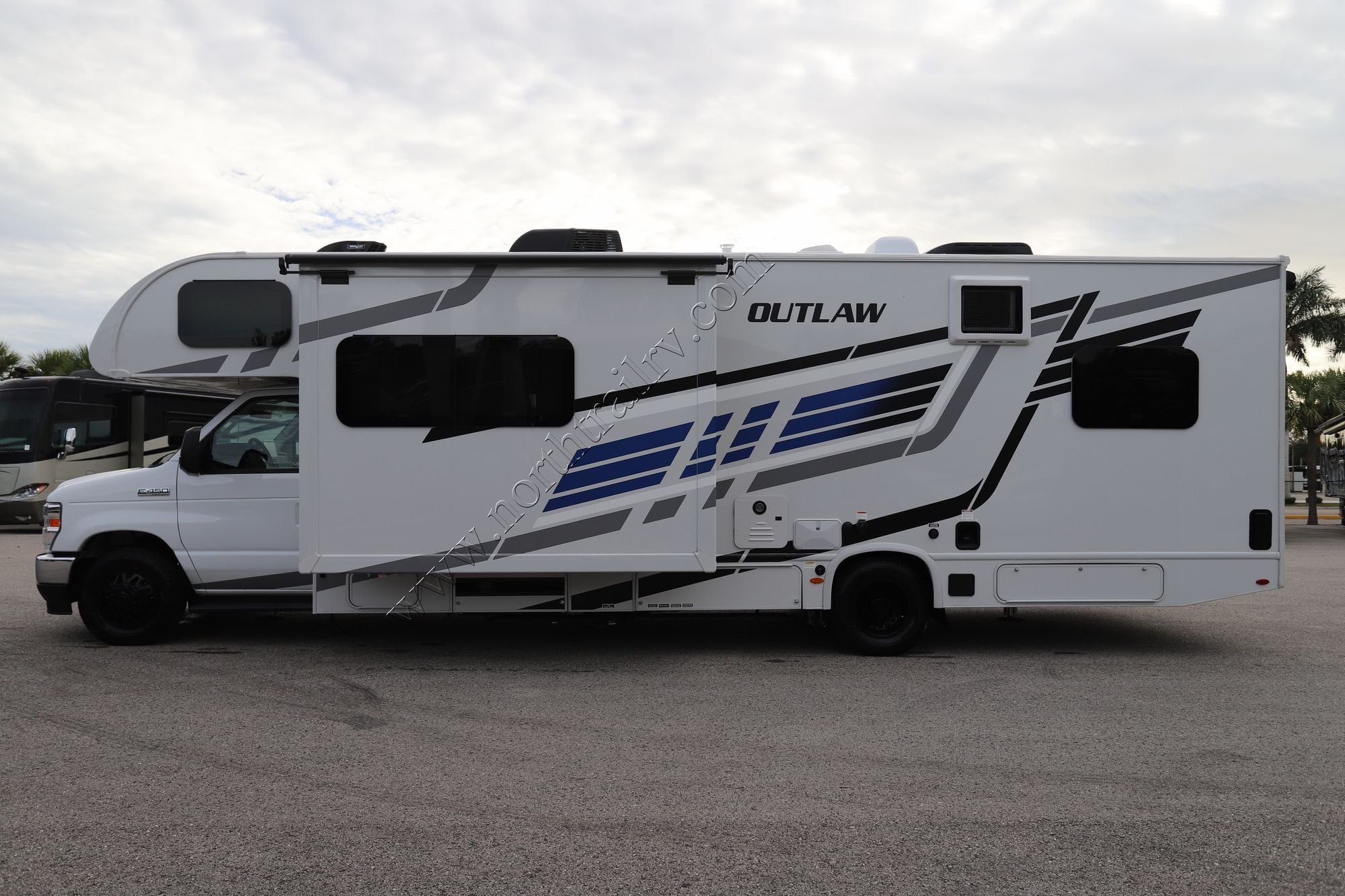 New 2026 Thor Outlaw 29J Class C  For Sale