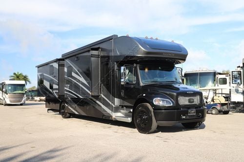 2026 Renegade Rv Valencia 39BB