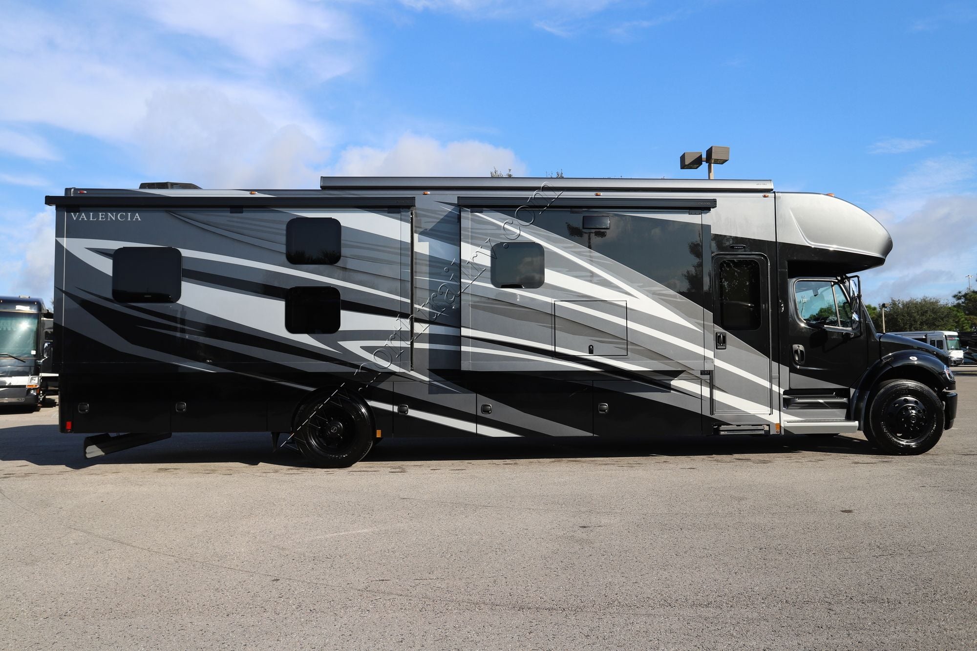 New 2026 Renegade Rv Valencia 39BB Super C  For Sale