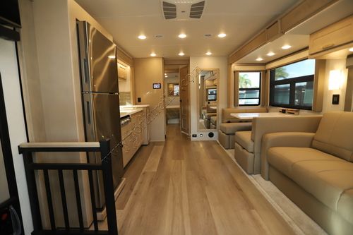 2026 Renegade Rv Valencia 39BB