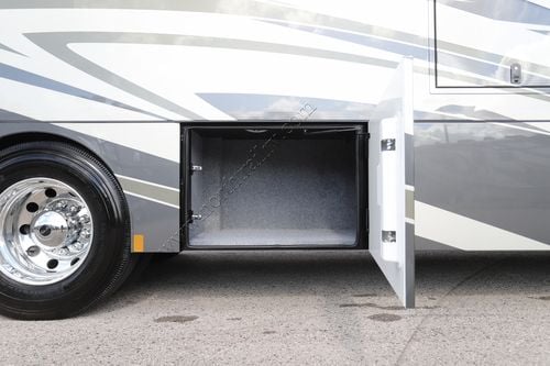 2026 Renegade Rv Valencia 36SB Super C