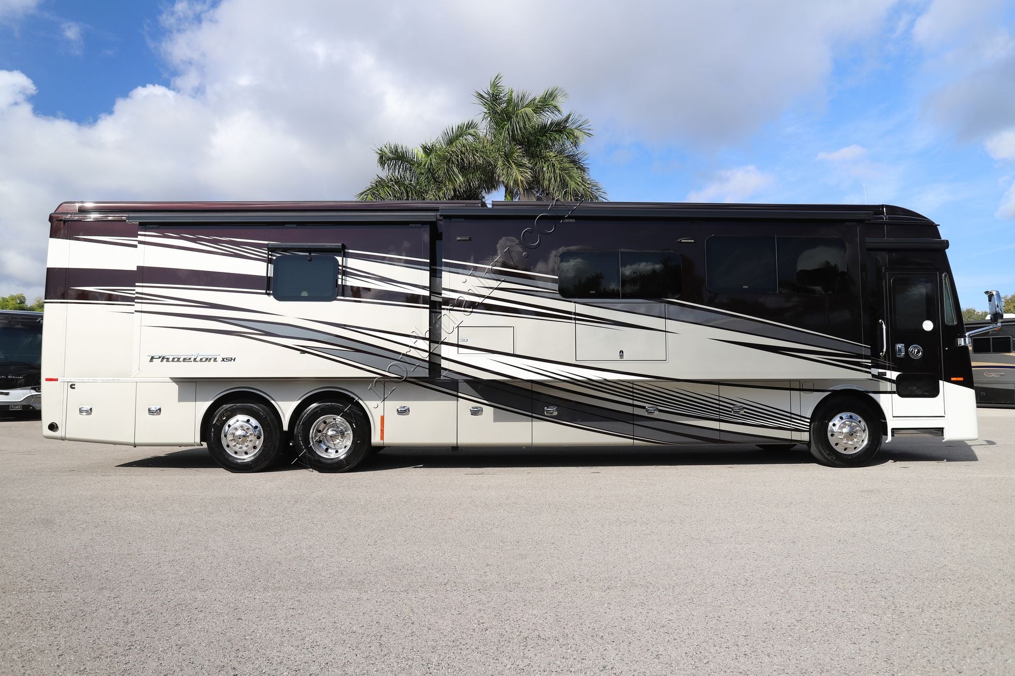 New 2026 Tiffin Motor Homes Phaeton 44OH Class A  For Sale
