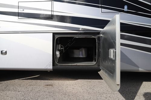 2022 Tiffin Motor Homes Allegro Red 37BA