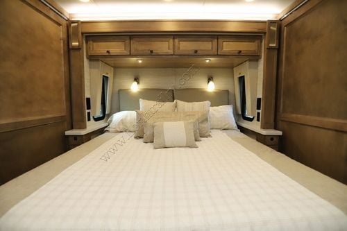 2026 Tiffin Motor Homes Phaeton 44OH