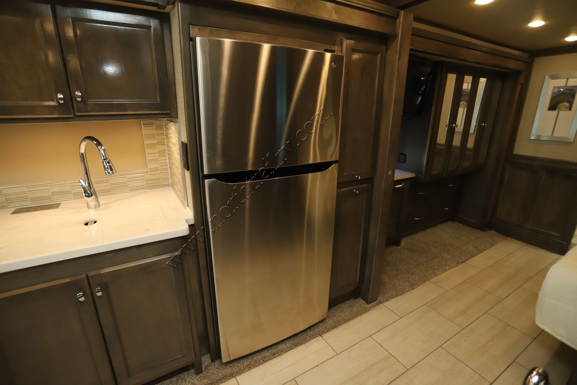 Used 2022 Tiffin Motor Homes Allegro Red 37BA Class A  For Sale