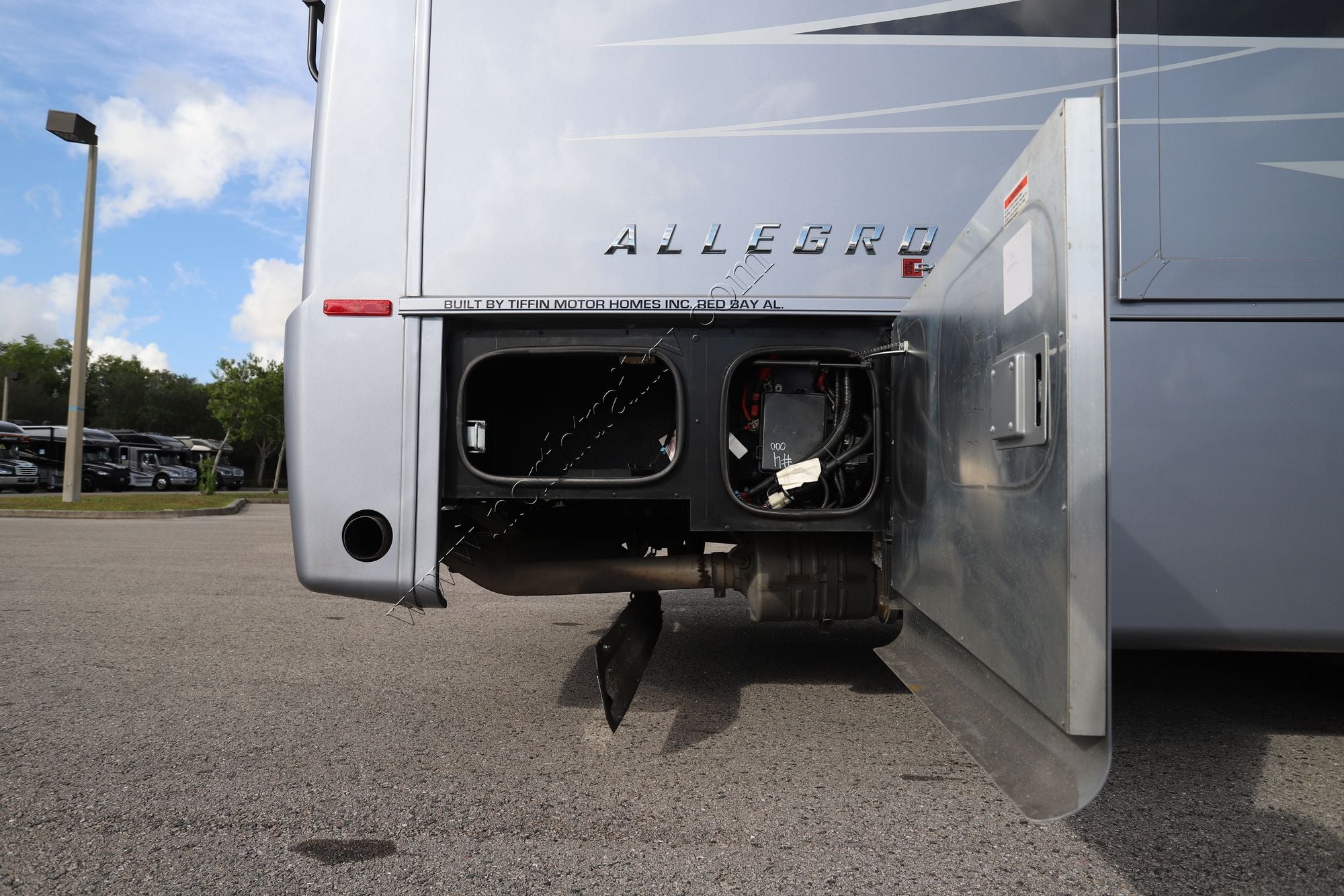 Used 2022 Tiffin Motor Homes Allegro Red 37BA Class A  For Sale