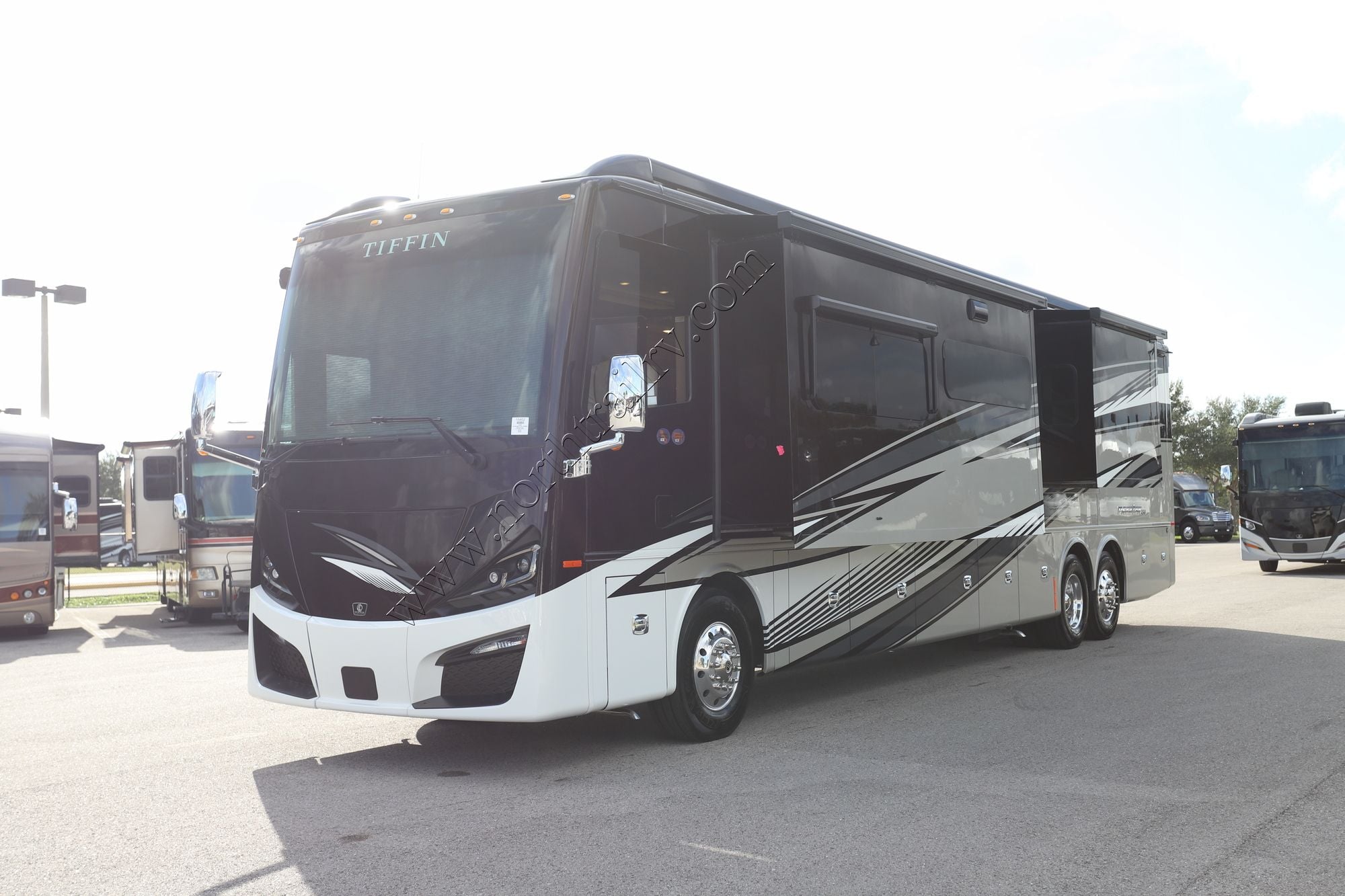 New 2026 Tiffin Motor Homes Phaeton 44OH Class A  For Sale