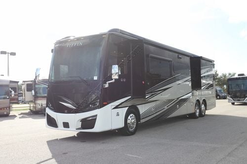 2026 Tiffin Motor Homes Phaeton 44OH