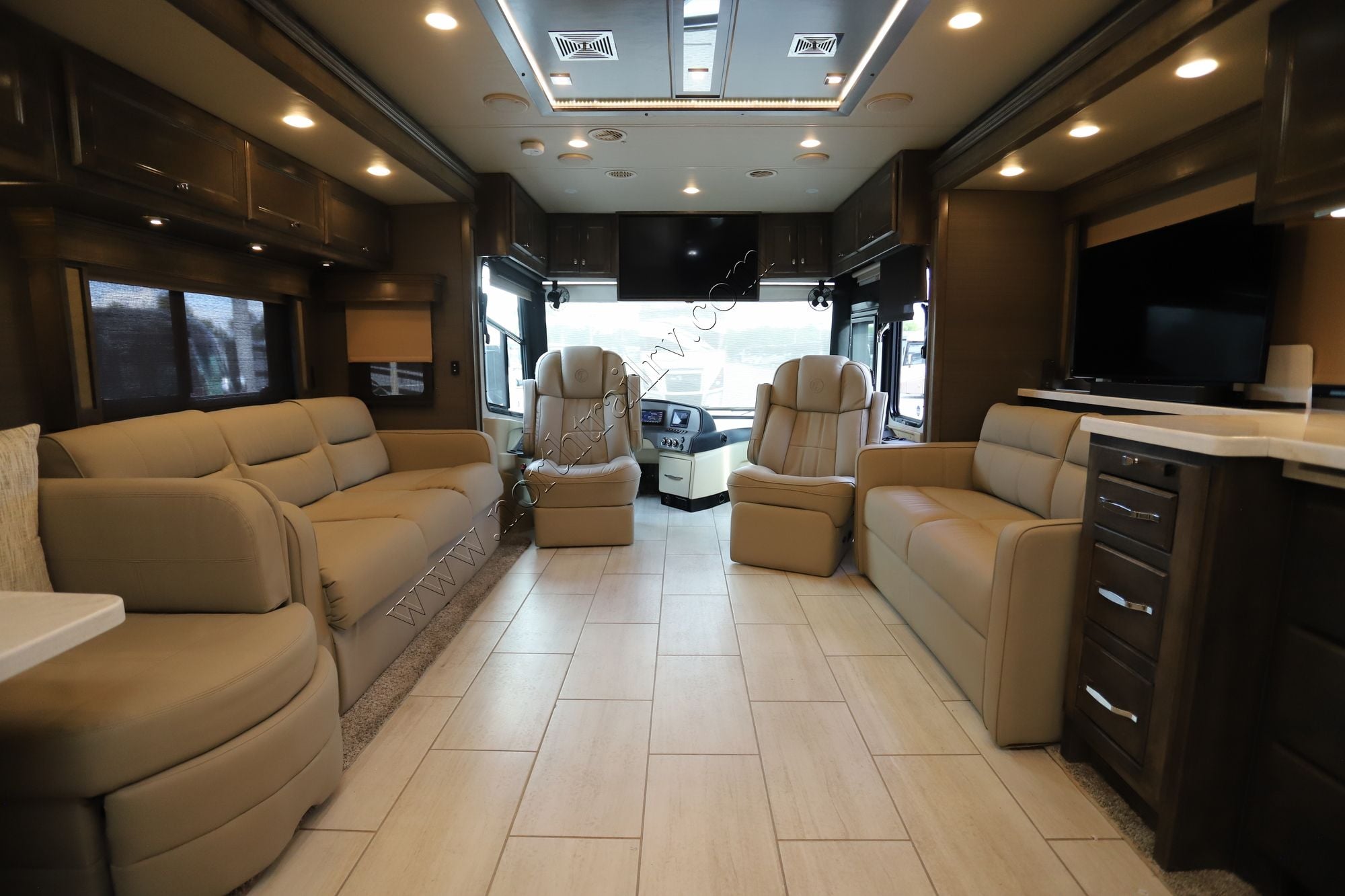 Used 2022 Tiffin Motor Homes Allegro Red 37BA Class A  For Sale