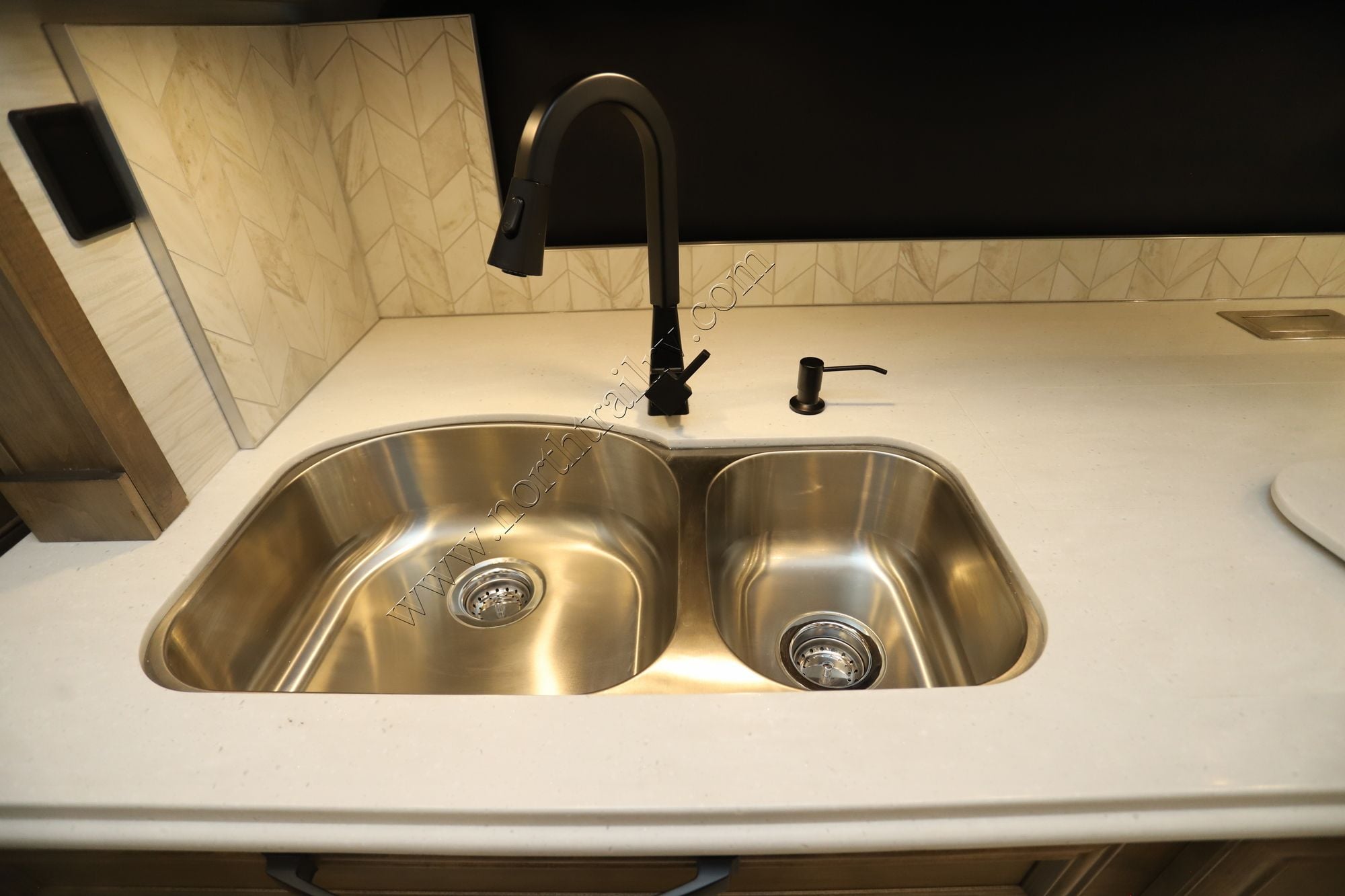 New 2026 Tiffin Motor Homes Phaeton 44OH Class A  For Sale