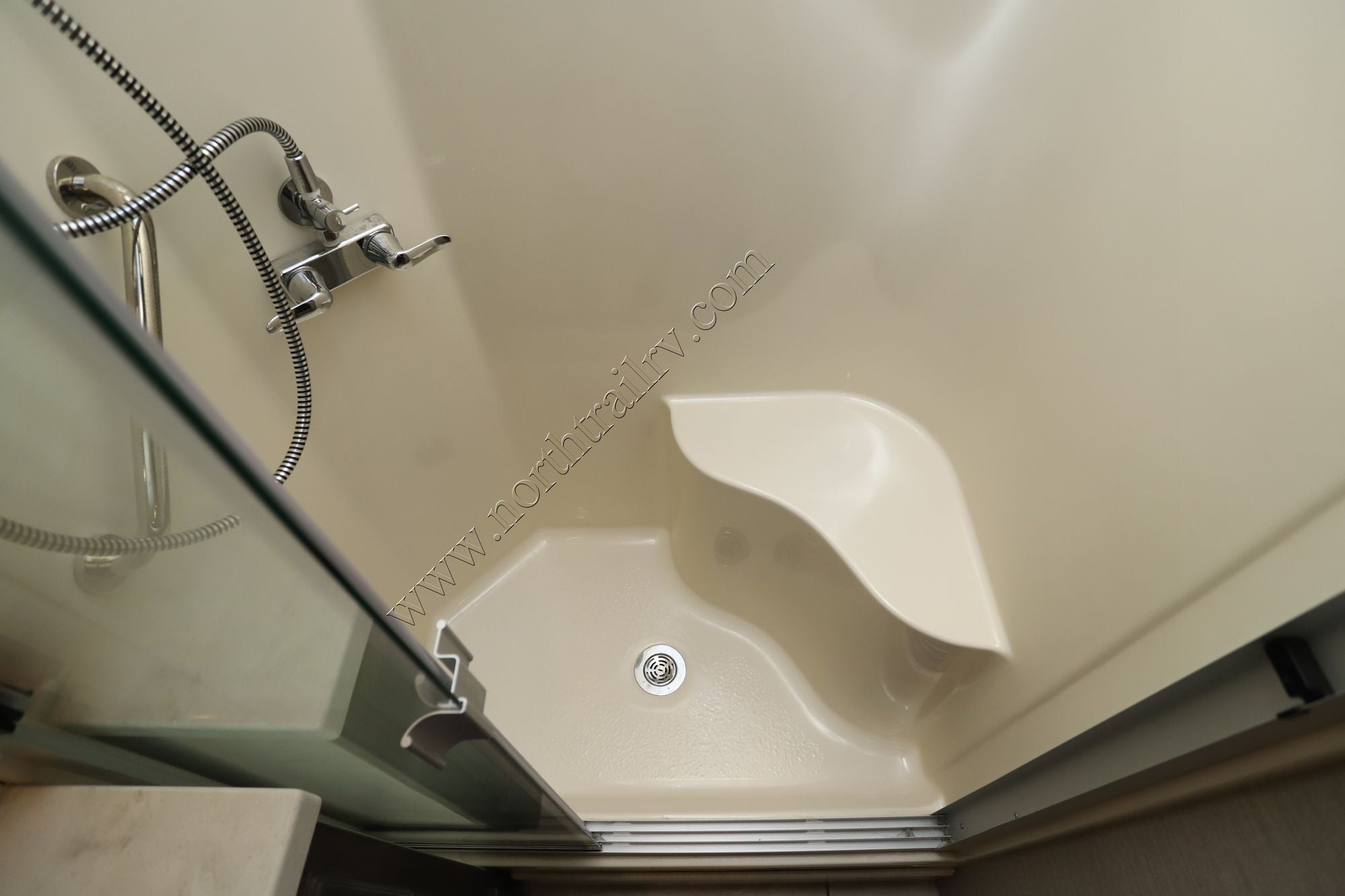 Used 2022 Tiffin Motor Homes Allegro Red 37BA Class A  For Sale