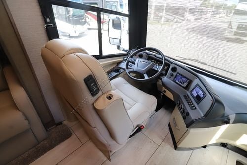 2022 Tiffin Motor Homes Allegro Red 37BA