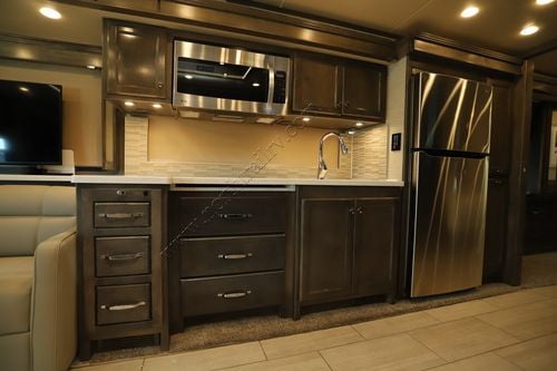 2022 Tiffin Motor Homes Allegro Red 37BA