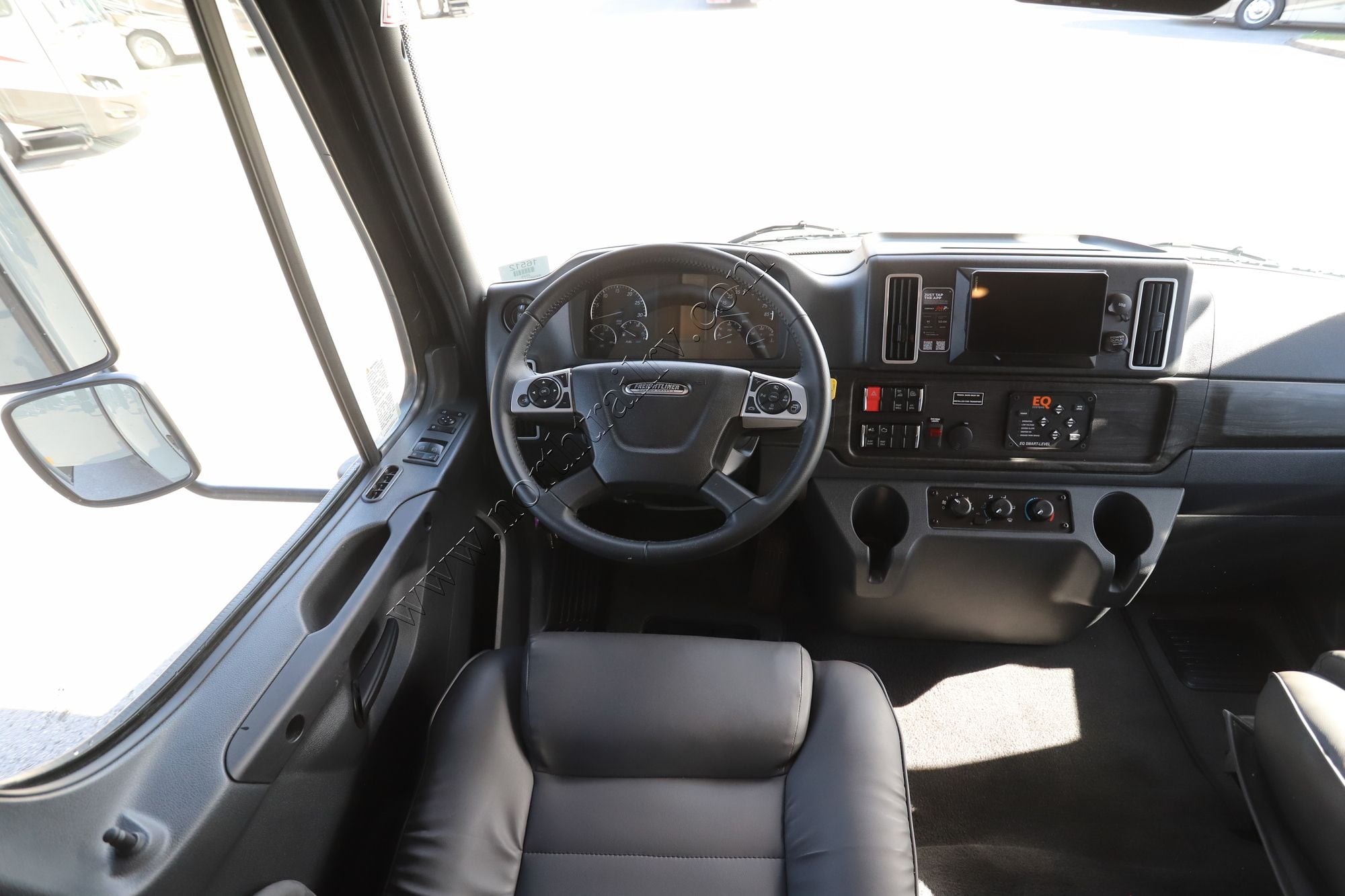 New 2026 Renegade Rv Valencia 39RB Super C  For Sale