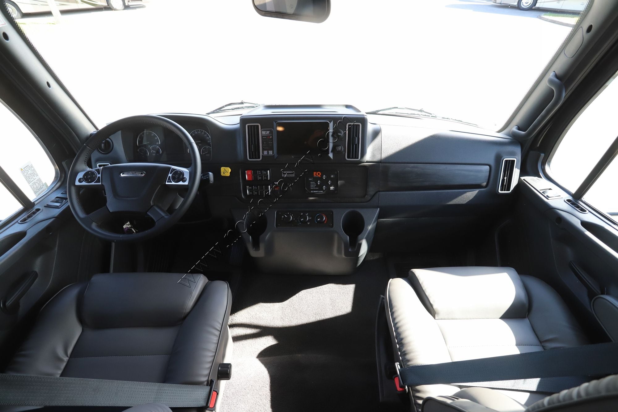 New 2026 Renegade Rv Valencia 39RB Super C  For Sale