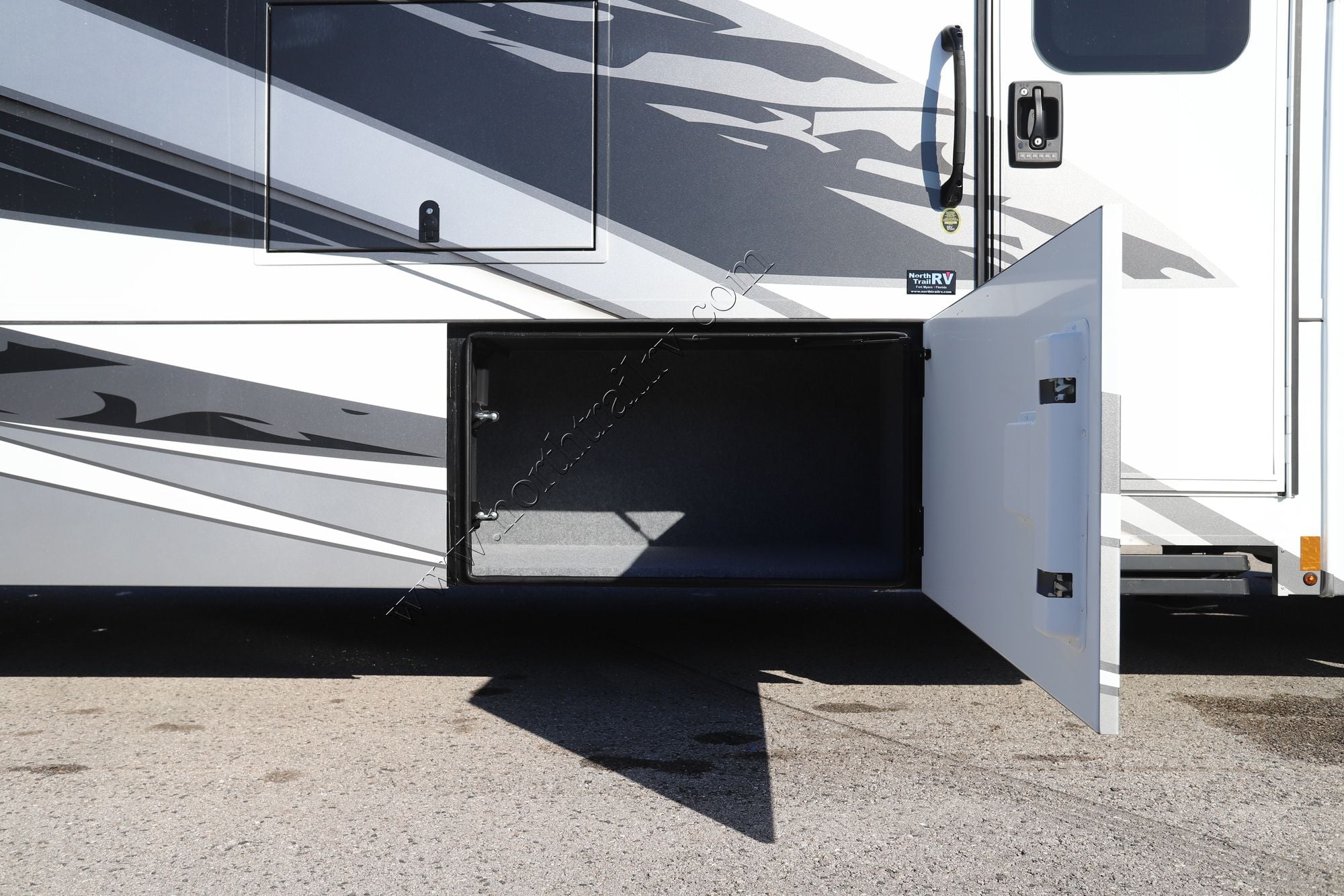 New 2026 Renegade Rv Verona 40VRB Super C  For Sale