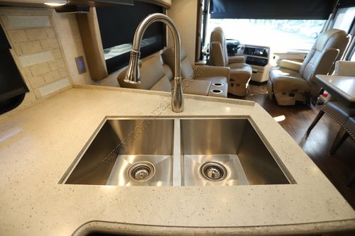 2021 Newmar Kountry Star 3426