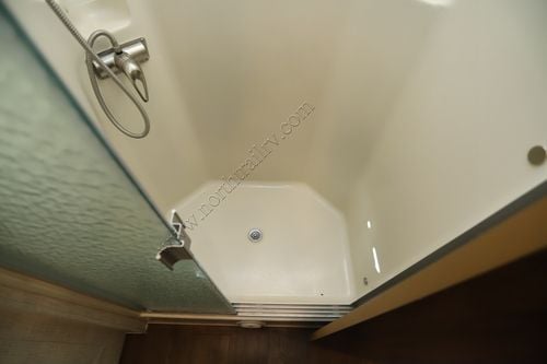 2021 Newmar Kountry Star 3426