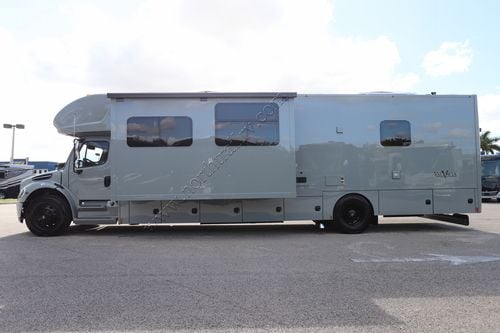 2026 Renegade Rv Valencia 39RB