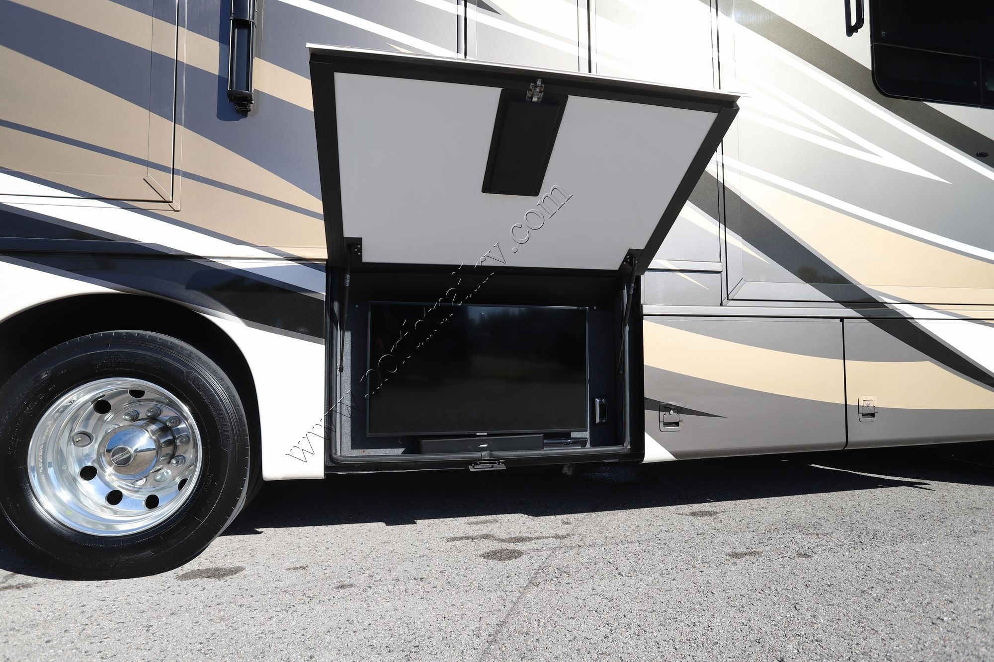 Used 2021 Newmar Kountry Star 3426 Class A  For Sale