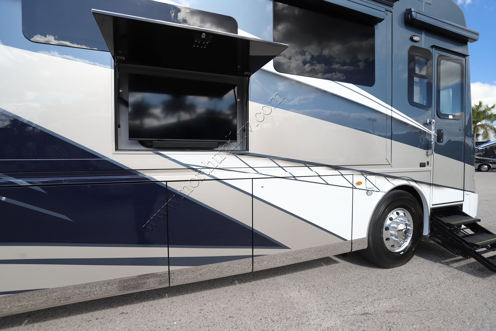 New 2026 Newmar Essex 4551 Class A  For Sale